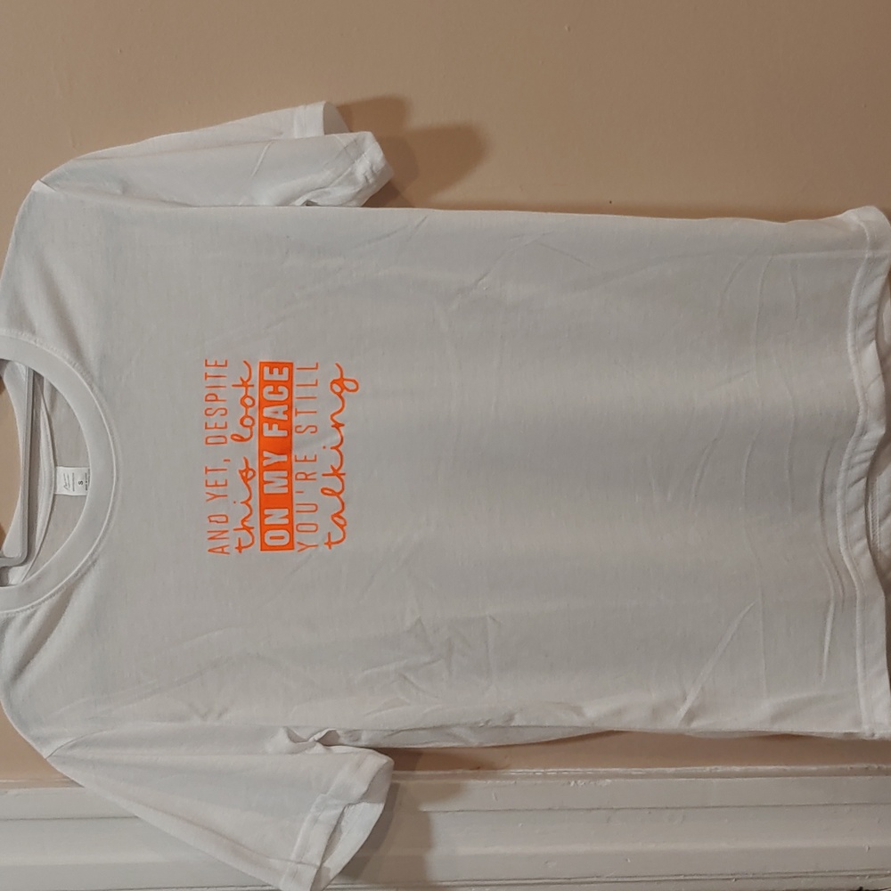 NWOT--TSHIRT--SMALL